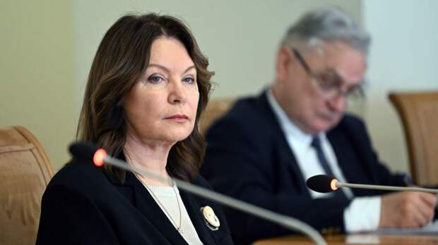 Подносова провела заседание комиссии при президенте по вопросам назначения судей