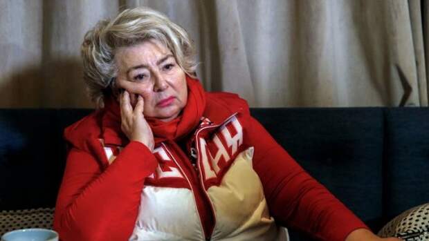 Татьяна Тарасова: "Я бы на месте наших спортсменов надела форму образца Сочи. Пусть они нас дисквалифицируют" Татьяна Тарасова: "Я бы на месте наших спортсменов надела форму образца Сочи. Пусть они нас дисквалифицируют"