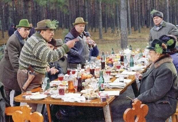 Леонид Брежнев учит Броза Тито, как правильно руководить Югослави Увидеть, интересные, фото