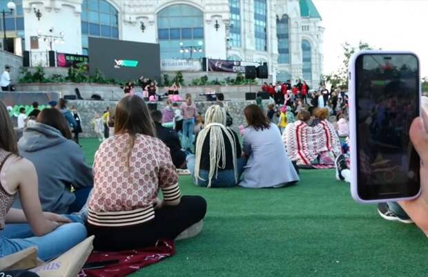 Проекты «Музыка на траве» и «Кино на открытом воздухе» стартовали в Астрахани
