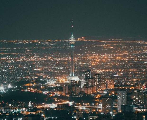 Министр Хандузи сообщил о готовности Ирана возобновить отношения со всеми арабскими странами Ближнего Востока