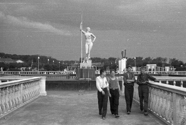 Нетривиальные прогулки по Москве