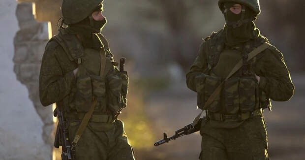 Украинские боевики издеваются над пленными россиянами