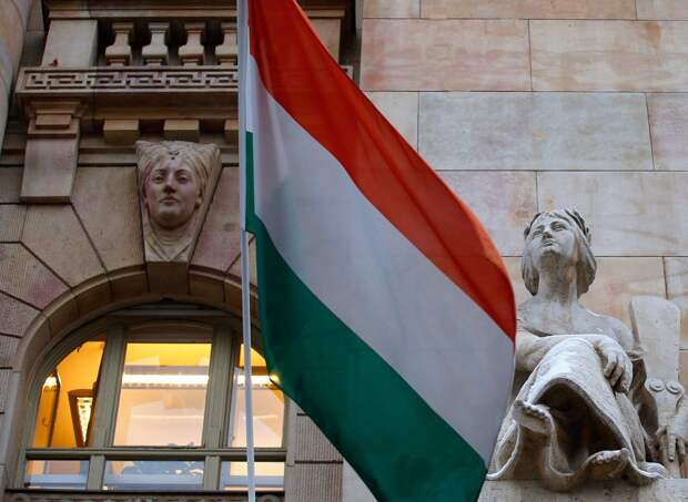 http://kaleidoscopelive.ru/novosti/prezident_vengrii_nazvala_ekonomiku_rossii_odnoj_iz_opredelyayuwih_v_mire/