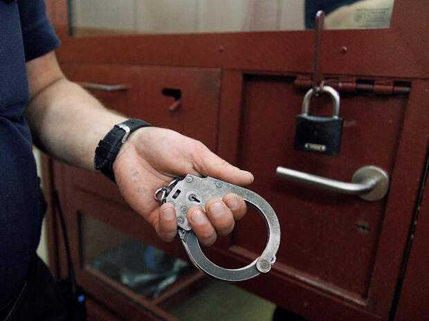 Желание заработать 20 тысяч рублей стоило молодым россиянам годами свободы