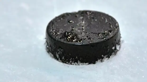 Источник: врачи ввели в медикаментозную кому 16-летнего хоккеиста