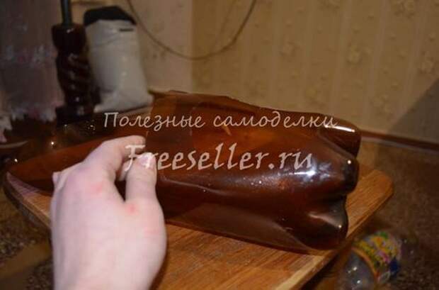 Кормушка для кота из пластиковой бутылки