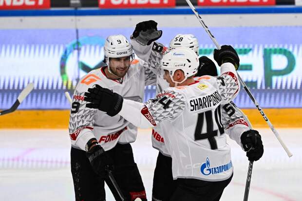 Эволюция «Железного Дамира»: как Шарипзянов уже стал лучшим защитником в истории КХЛ