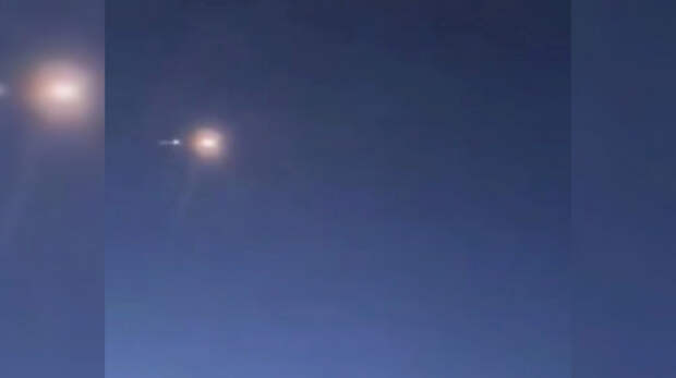 Появилось видео падения метеорита, который пробил крыши домов в Германии