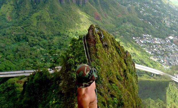 Человек на необитаемом острове оставил одно фото и исчез