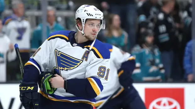 Жена Тарасенко: муж минут 10 смотрел финал МЧМ без звука, пока не увидел себя