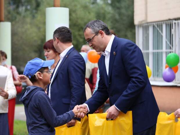 В Москве продолжается благотворительная акция «Собери ребенка в школу»