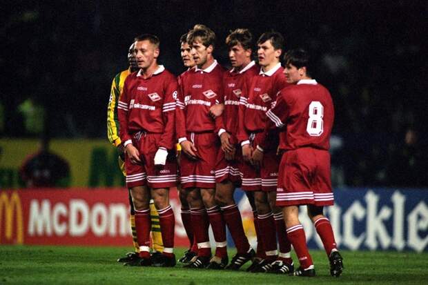 «Так сдать — это ненормально». Как закончилась лучшая Лига чемпионов в истории «Спартака»