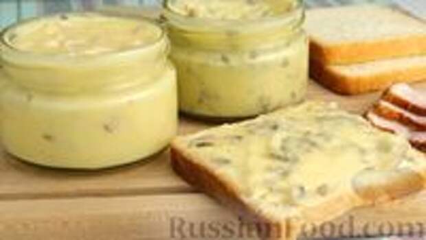 Фото к рецепту: Плавленый сыр из творога (с беконом и грибами)