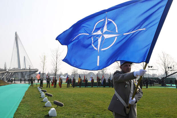 Telegraph: США могут лишить стран НАТО права на статью 5 из-за трат на оборону