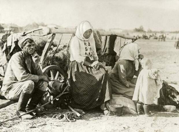 Беженцы от массового голода. Россия, Самарская губерния, 1921 год.