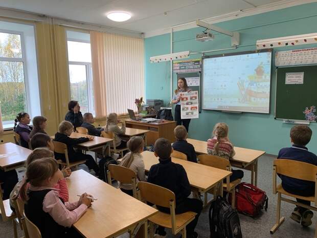 В Лихославле школьникам рассказали о правилах дорожного движения