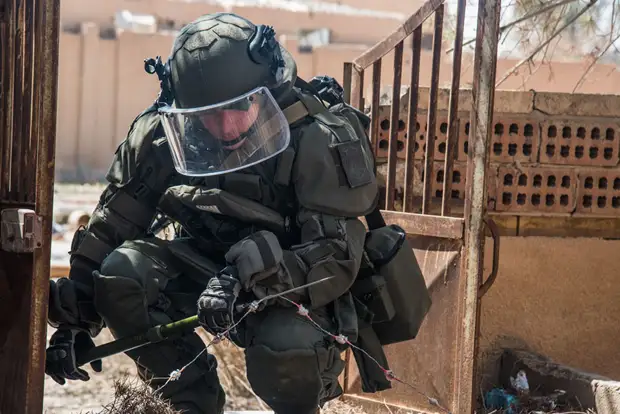 Помощник сапёра: какими возможностями обладает новый армейский робот «Скорпион»