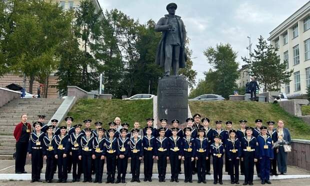 В Поморье школьники посещают экскурсии по местам боевой и трудовой славы в рамках программы «Дороги Победы»