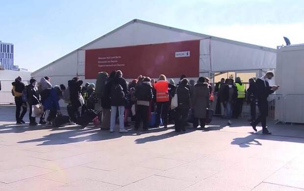 Беженцы из Украины устроили протест на военной базе в Нидерландах