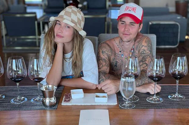 Отдых вдали от мегаполиса и дегустация вин: Джастин и Хейли Бибер путешествуют по США