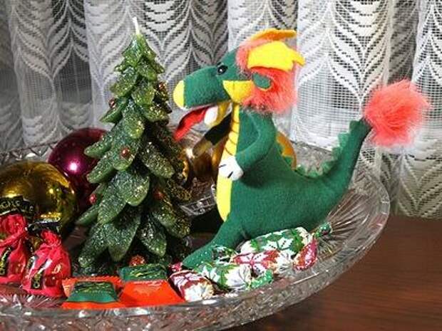 Мама заморочилась? Стало известно, как появилось видео из Анапы с разбегающимися тараканами, выползающими из детского подарка