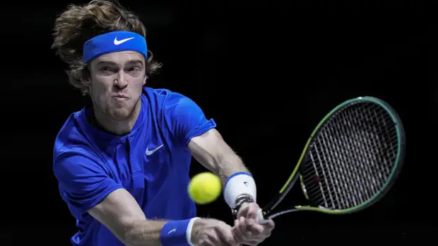 Рублёв проиграл Лопесу в матче Кубка Дэвиса