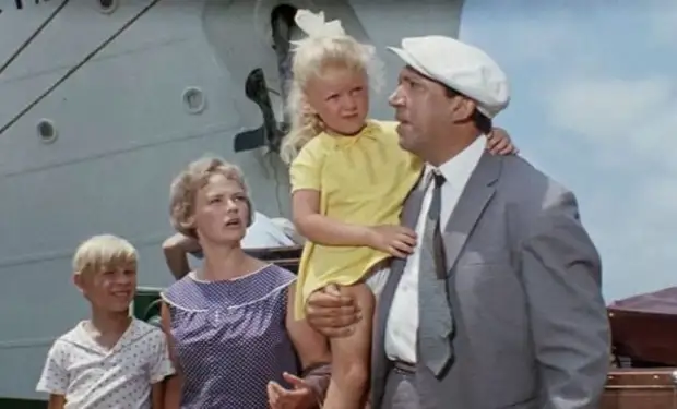 Как сложилась жизнь маленькой девочки из фильма «Бриллиантовая рука» и почему она наложила на себя руки