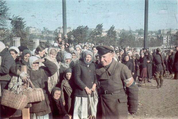 Киев, УССР, 1941 г. Автор: Иоганнесом Хёле