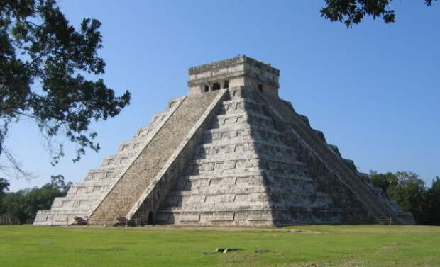 Странный звуковой эффект пирамиды Кукулькана Странный звуковой эффект пирамиды Кукулькана