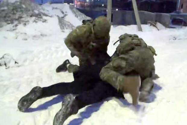 ФСБ опубликовала кадры задержания в Кемерово готовившего теракт агента Украины