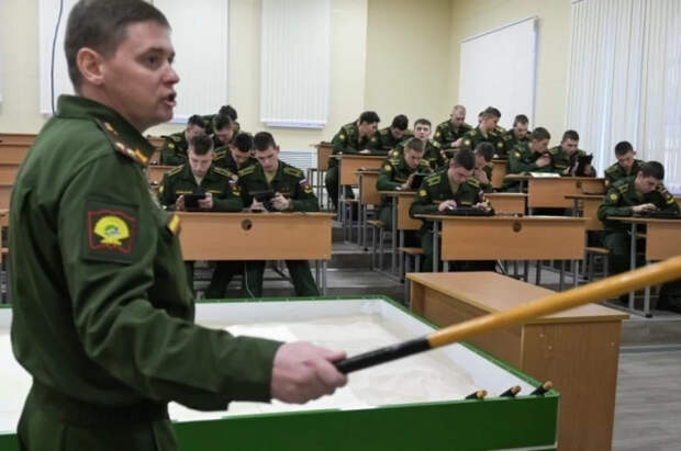 В Новосибирском высшем военном командном училище строят новые казармы