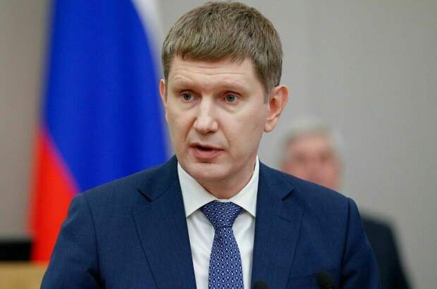 Решетников считает нецелесообразным полностью закрываться от импорта