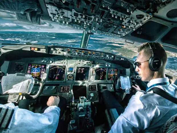 Американский кардиолог: 30 % вакцинированных пилотов не пройдут медицинский осмотр из-за проблем с сердцем