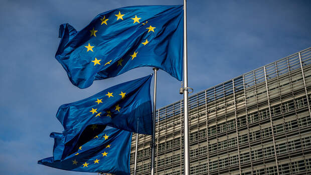 ЕС требует от Зеленского снять санкции с украинских СМИ и освободить Медведчука