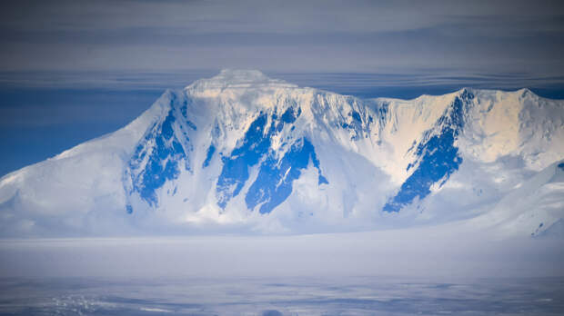 Что произошло в мире 23 января: землетрясения и высадка на побережье Антарктиды