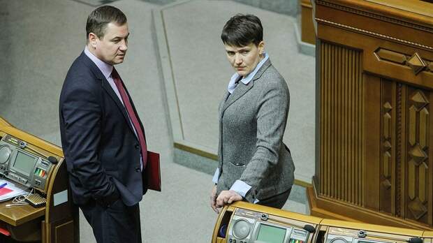 «Впервые увидела страх в глазах коллег»: Савченко подтвердила, что принесла оружие в Раду