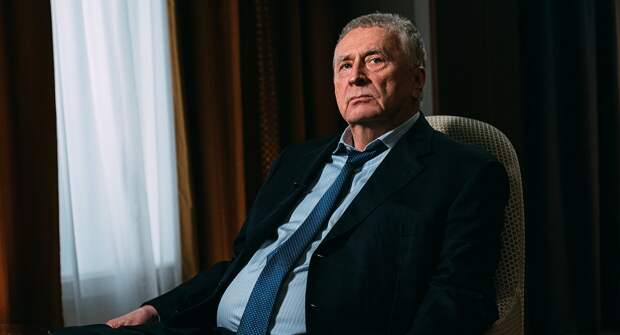 «Снимай, чтобы в кадре я был грозный» 80 лет назад родился Жириновский. Редкие кадры последних лет его жизни