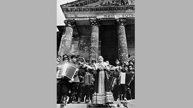 Лидия Русланова