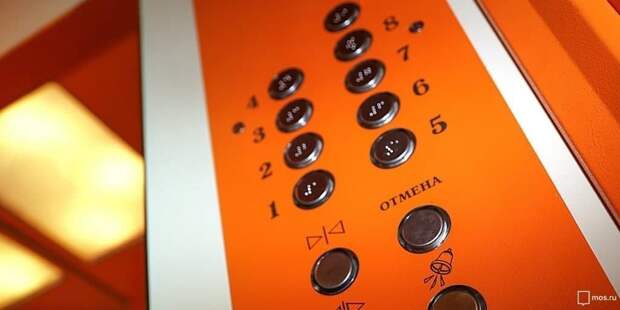 Грузовой лифт в доме на Беринговом починили