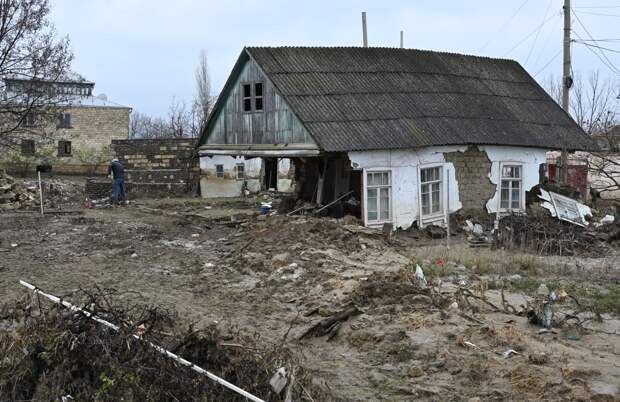 Путин дал поручения кабмину по крупнейшему за сто лет наводнению в Дагестане