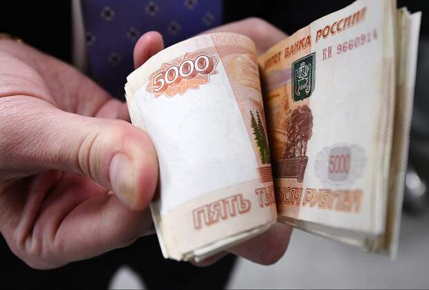 Иванова подозревают в получении взятки в размере не менее 1 млн рублей
