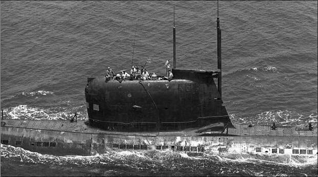 Это началось вечером 20 января 1967 года, когда 4 эсминца США, двигаясь шеренгой, приближались к Гибралтарскому проливу со стороны Атлантики.-9