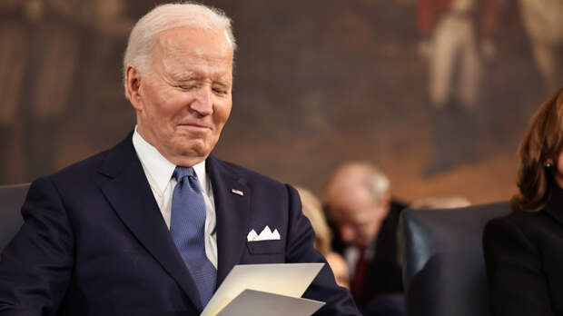 Байден ушел в отставку с крупнейшей в США пенсией