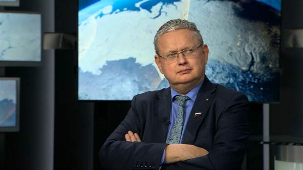 Панику из-за дефицита бюджета России остановил Делягин: Либералам досталось отдельно