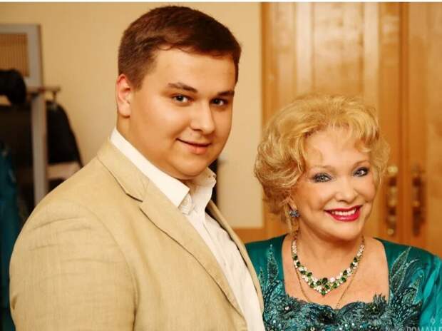 Сын Екатерины Шавриной, осужденный за наркотики, умер в колонии