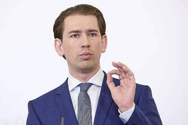 Канцлер Австрии поздравил Кличко с Днем независимости Украины
