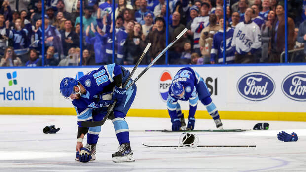 Игрок «Флориды» толкнул Кучерова и спровоцировал массовую драку в матче НХЛ