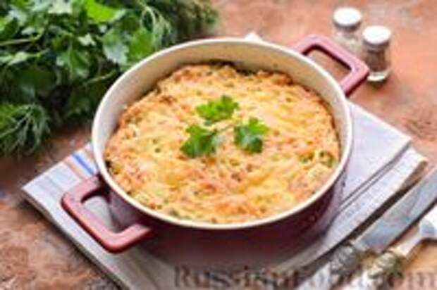 Фото к рецепту: Картофельная запеканка с замороженными овощами и сыром