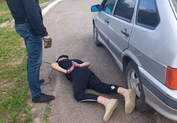В Смоленской области задержан житель Твери за попытку дачи взятки сотруднику ФСБ (видео)